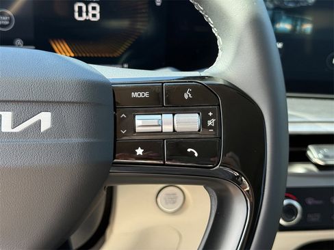 New 2026 Kia Sorento S w/ S Panoramic Sunroof Package image 29