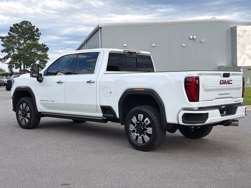 Used 2025 GMC Sierra 2500 Denali w/ Denali Reserve Package AWD/4WD image 10