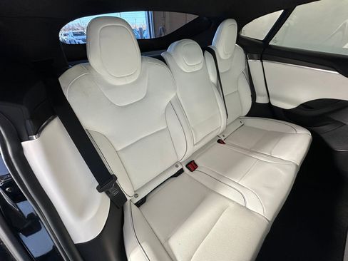 Used 2023 Tesla Model S Plaid image 31