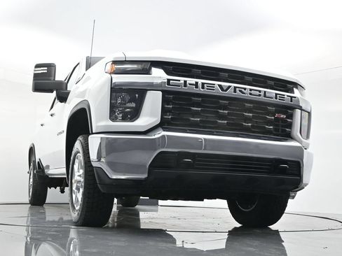 Used 2023 Chevrolet Silverado 2500 LT AWD/4WD image 45