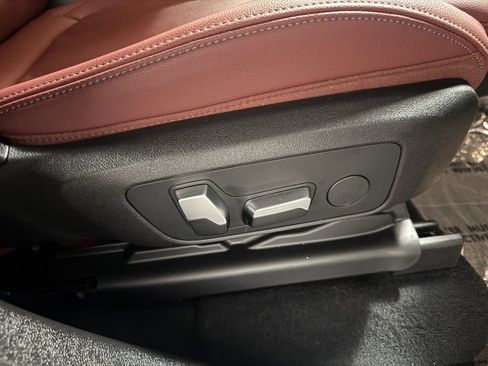 Used 2023 BMW X4 M40i w/ Premium Package image 21