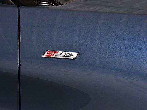 Used 2025 Ford Explorer ST-Line w/ Premium Package image 10