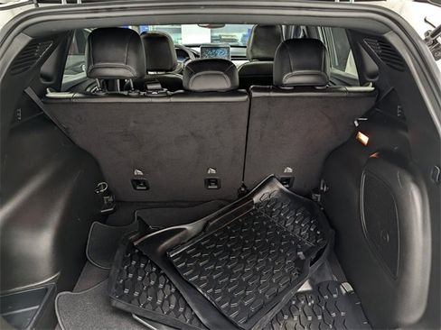 Used 2024 Jeep Compass Latitude w/ Sun and Sound Group image 13