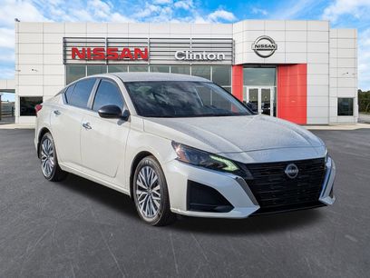 New 2025 Nissan Altima 2.5 SV