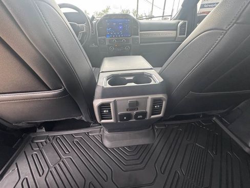 Used 2022 Ford F350 Lariat w/ Lariat Ultimate Package AWD/4WD image 12
