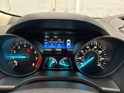 Used 2017 Ford Escape SE image 35