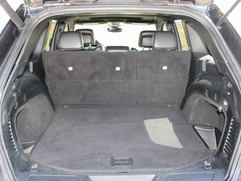 Used 2018 Jeep Grand Cherokee Altitude image 32