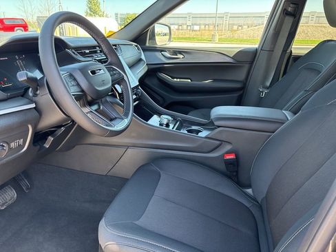 New 2026 Jeep Grand Cherokee Laredo X image 7