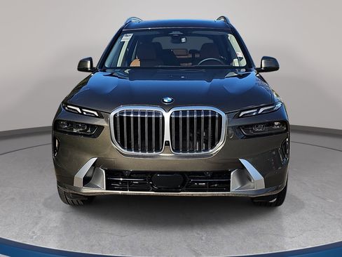 New 2026 BMW X7 xDrive40i w/ Executive Package image 2