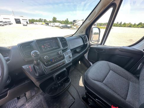 Used 2023 RAM ProMaster 2500 FWD image 18