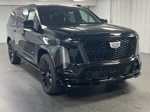 New 2026 Cadillac Escalade ESV V w/ LPO, ONYX Package AWD/4WD image 7