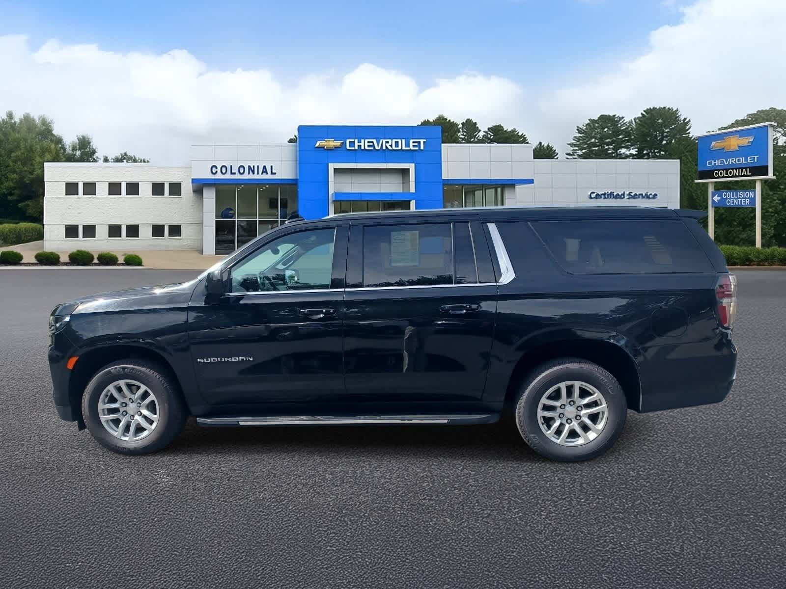 Used 2023 Chevrolet Suburban LS AWD/4WD image 6