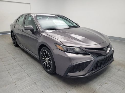 Used 2023 Toyota Camry SE image 13