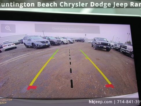 Used 2023 Jeep Compass Limited image 30