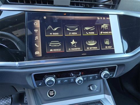 New 2025 Audi Q3 2.0T Premium image 22