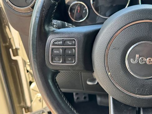 Used 2017 Jeep Wrangler Sport AWD/4WD image 19