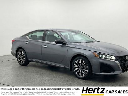 Used 2025 Nissan Altima 2.5 SV