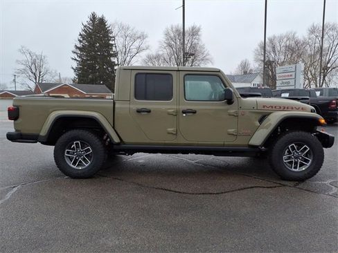 New 2026 Jeep Gladiator Mojave image 8
