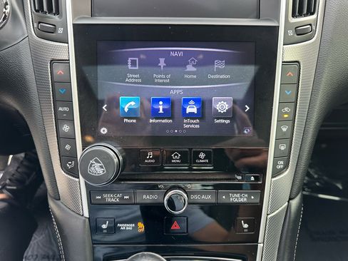 Used 2016 INFINITI Q50 Premium w/ Driver Assistance Package image 39