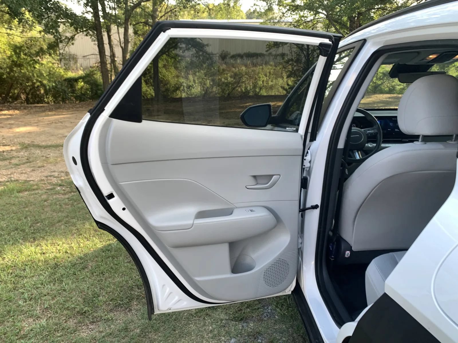Used 2025 Hyundai Kona SEL FWD image 24