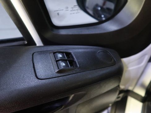 Used 2023 RAM ProMaster 2500 FWD image 21