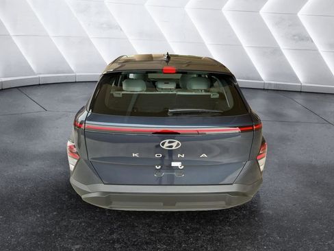 Used 2026 Hyundai Kona SE FWD image 6