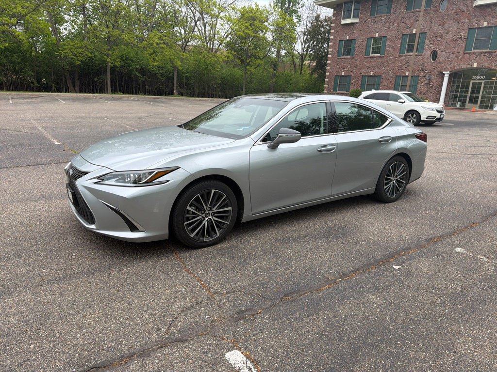 Certified 2023 Lexus ES 350 w/ Premium Package FWD image 1