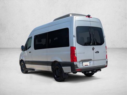 Used 2025 Mercedes-Benz Sprinter 2500 image 8