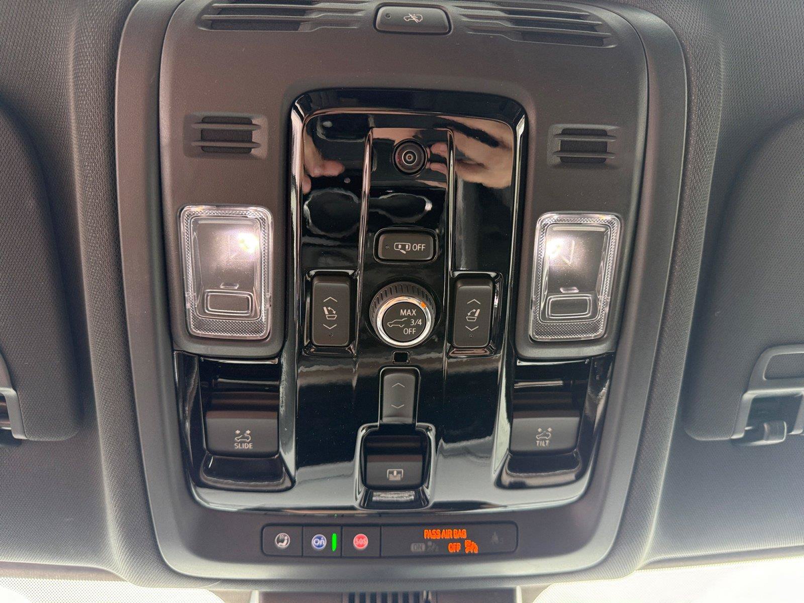 New 2026 Chevrolet Tahoe High Country AWD/4WD image 17