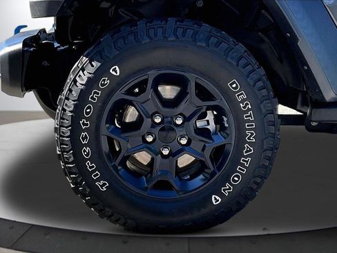 Certified 2023 Jeep Wrangler Unlimited w/ Cold Weather Group AWD/4WD image 31