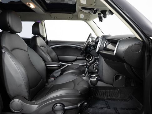 Used 2013 MINI Cooper Clubman S image 19