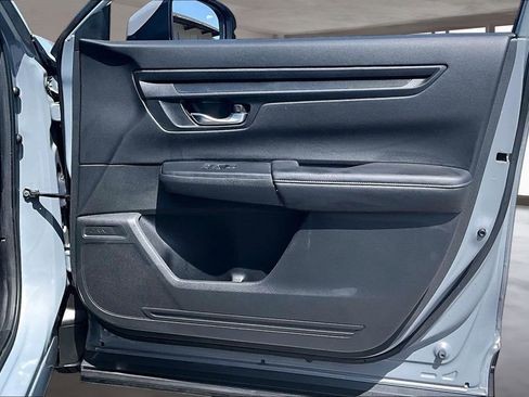 Used 2023 Honda CR-V LX image 25