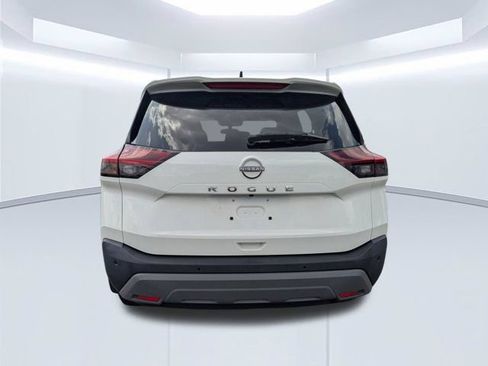 Used 2023 Nissan Rogue S FWD image 5