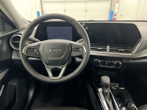 New 2026 Chevrolet Trax ACTIV w/ Driver Confidence Package FWD image 11
