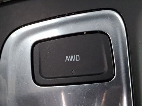 Used 2020 Chevrolet Equinox LT AWD/4WD image 26