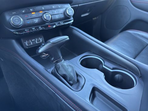 Used 2024 Dodge Durango GT image 33