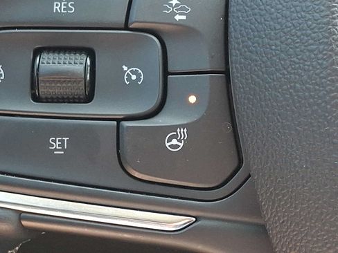 Used 2023 Buick Envision Essence AWD/4WD image 22