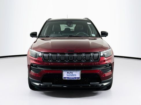 Used 2022 Jeep Compass Latitude w/ Sun and Sound Group AWD/4WD image 2