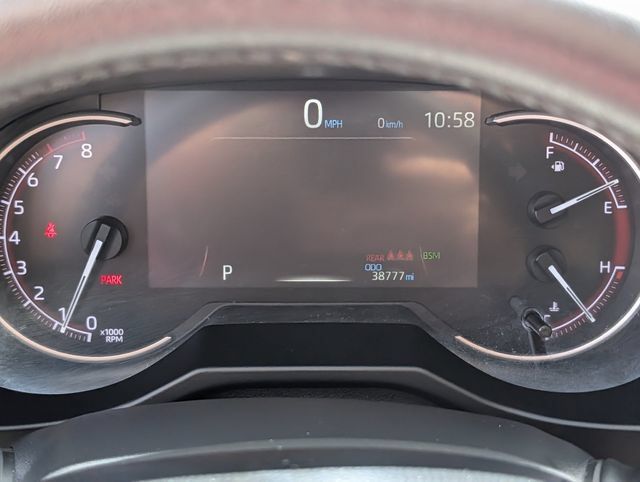 Used 2021 Toyota RAV4 Limited AWD/4WD image 21
