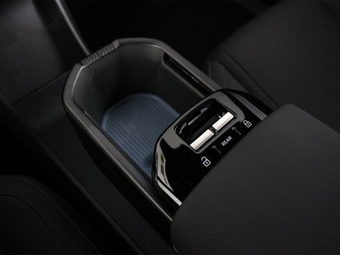 New 2025 Volvo EX30 Plus w/ Protection Package Premier image 7