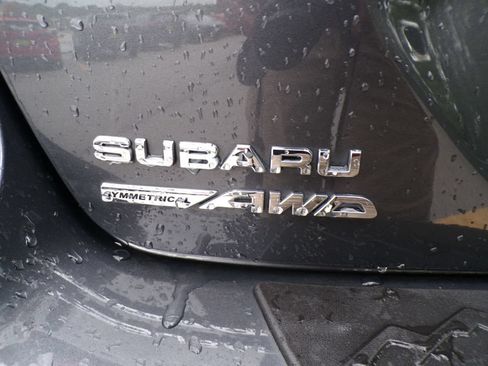 Used 2024 Subaru Crosstrek 2.5i Limited w/ Crosstrek Mirror Package AWD/4WD image 17