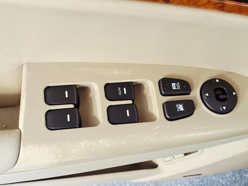 Used 2010 Hyundai Sonata Limited image 16