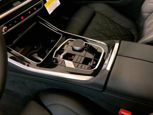 New 2026 BMW X5 xDrive40i w/ M Sport Package image 7