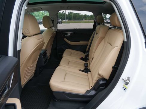 Certified 2025 Audi Q7 Premium Plus w/ Premium Plus Package image 10