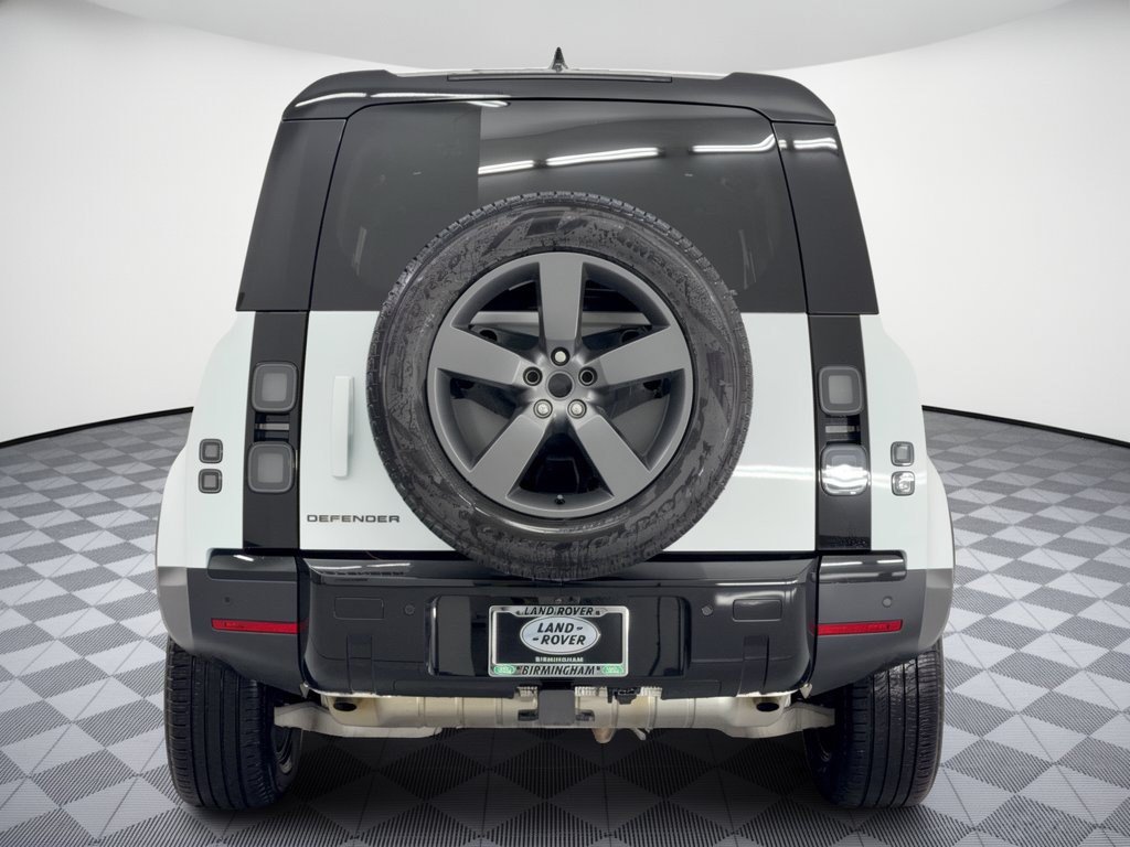 Certified 2026 Land Rover Defender 110 S AWD/4WD image 11