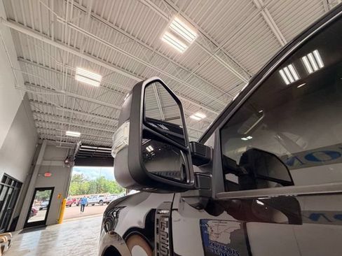Used 2025 Ford F250 Lariat w/ Black Appearance Package AWD/4WD image 18