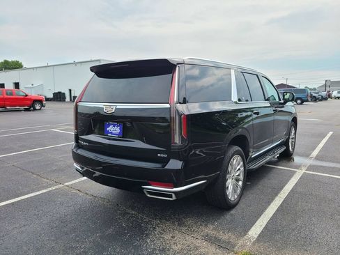Used 2023 Cadillac Escalade ESV Premium Luxury AWD/4WD image 7