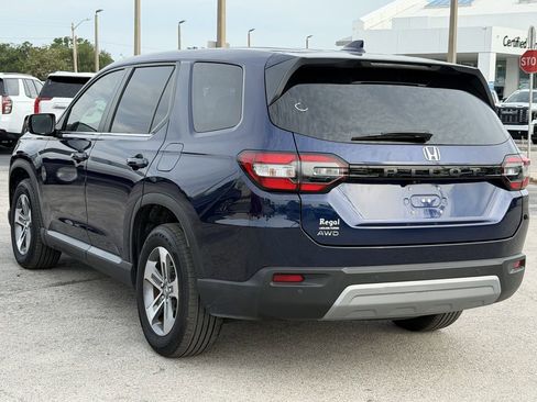 Used 2025 Honda Pilot EX-L image 7