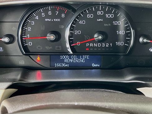 Used 2011 Cadillac DTS Luxury FWD image 12
