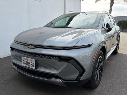 Used 2025 Chevrolet Equinox EV LT w/ Convenience Package